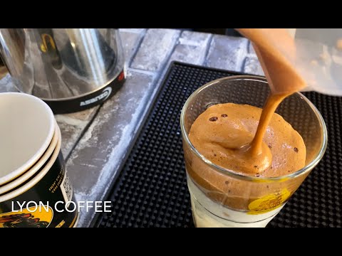 Cách làm sữa chua cà phê đánh đá | Lyon Coffee 18009450